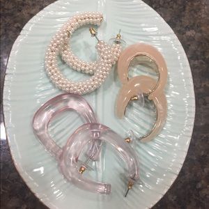 LOFT earrings. Set of 3. Pearl beaded, resin.